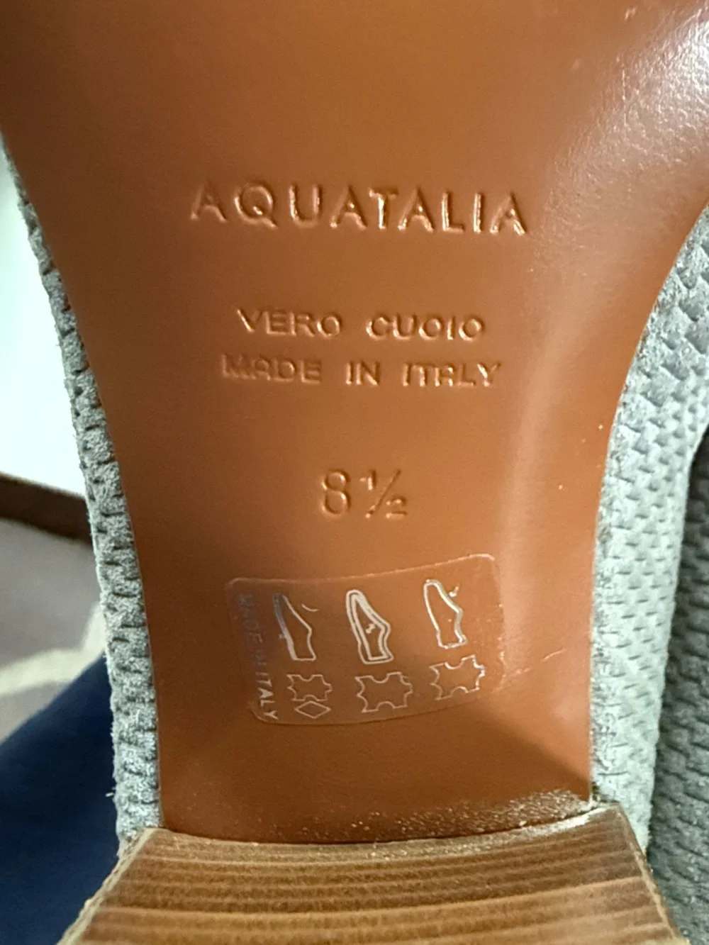 Aquatalia Grey Suede Ankle Booties – Made in Italy Size 8.5 EUC